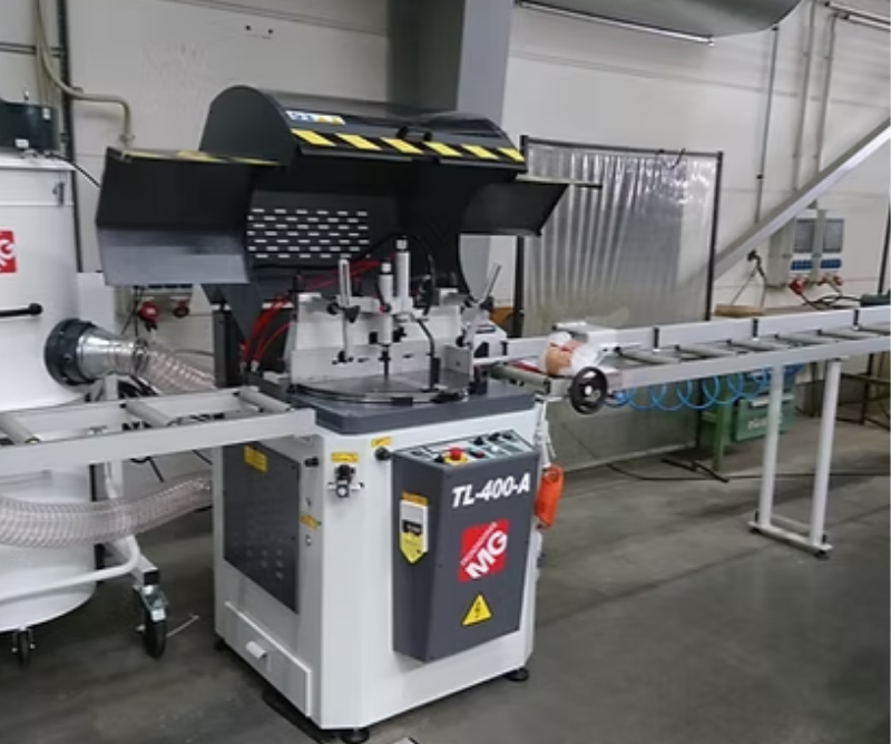 TM 400 A 4